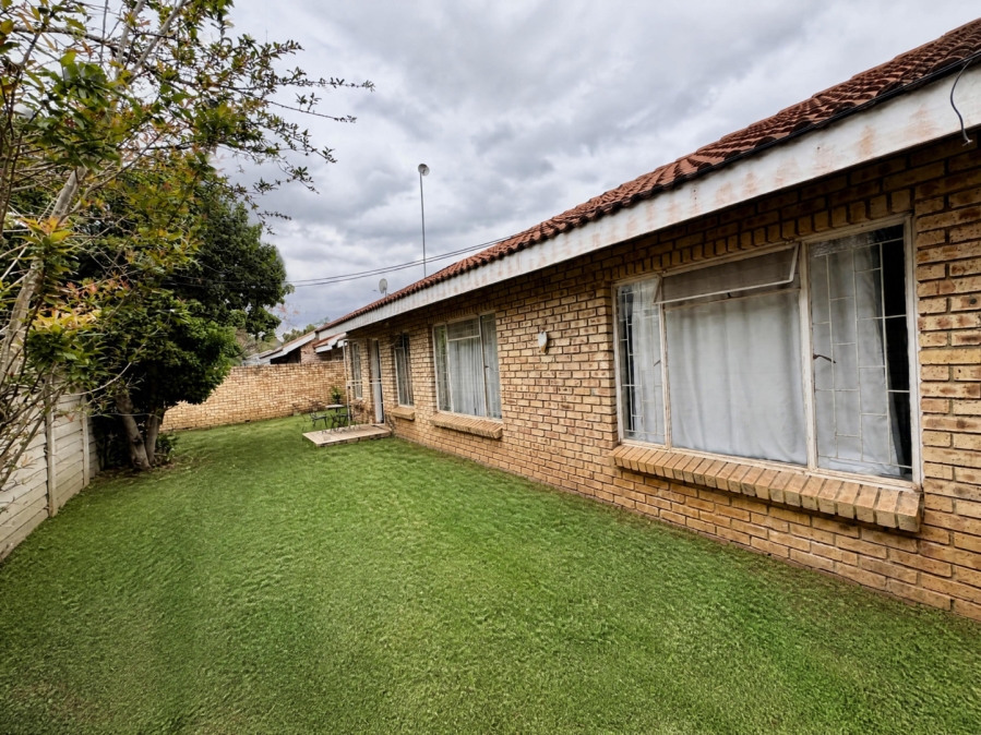 2 Bedroom Property for Sale in Potchefstroom North West